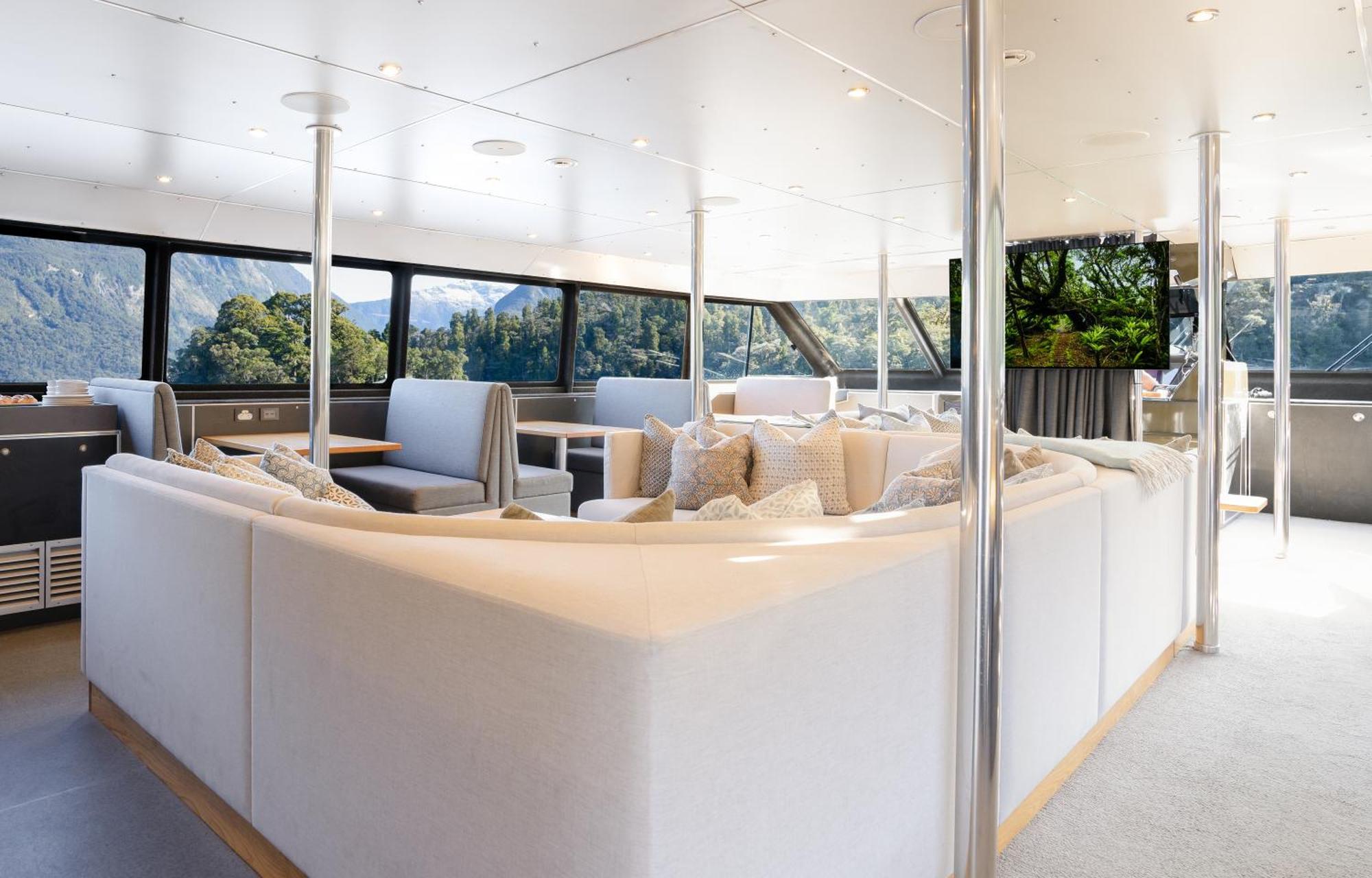 Milford Sound Overnight Cruise - Fiordland Discovery Exteriör bild